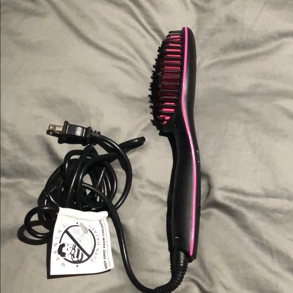 Straightening brush